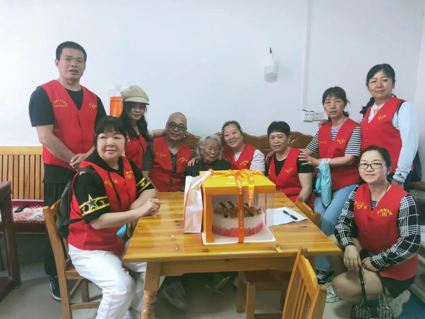 点击新窗口打开大图